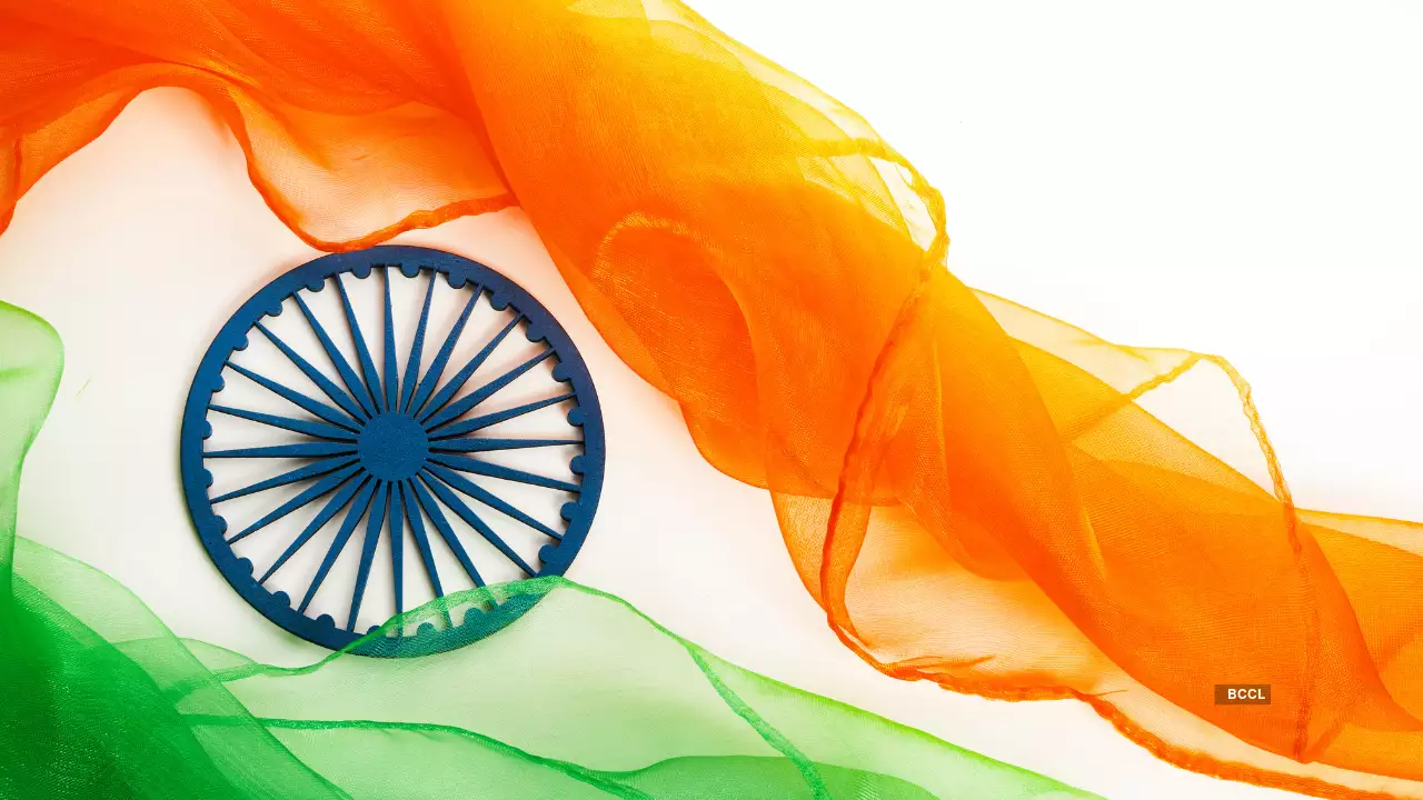 Independence Day programs and artistic competitions